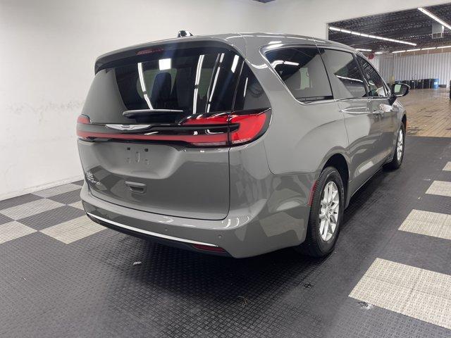 new 2025 Chrysler Pacifica car, priced at $40,247