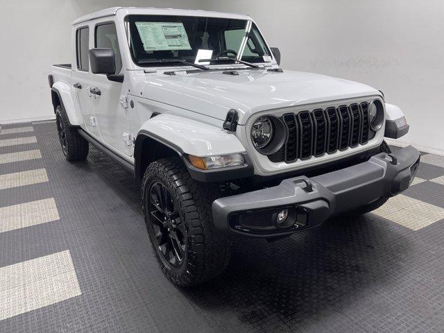 new 2025 Jeep Gladiator car, priced at $41,505