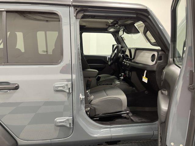 new 2025 Jeep Wrangler car, priced at $44,123