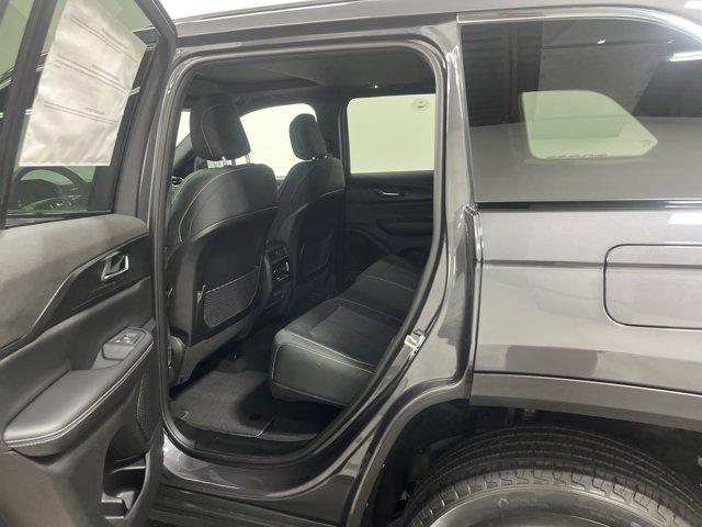 new 2025 Jeep Grand Cherokee car, priced at $38,391