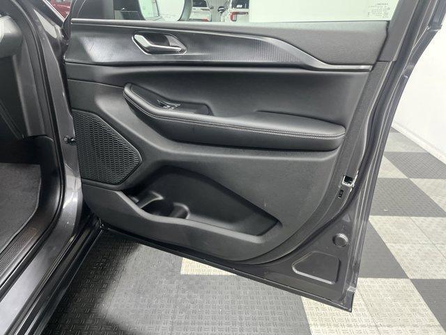 new 2025 Jeep Grand Cherokee car, priced at $38,391