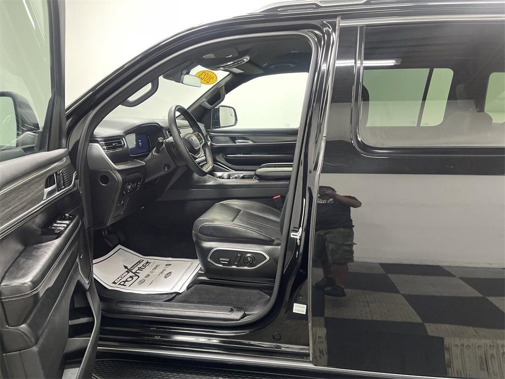 used 2023 Jeep Wagoneer L car, priced at $35,144