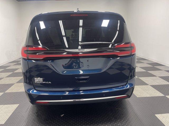 new 2025 Chrysler Pacifica car, priced at $40,247