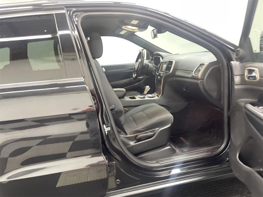 used 2016 Jeep Grand Cherokee car, priced at $14,289