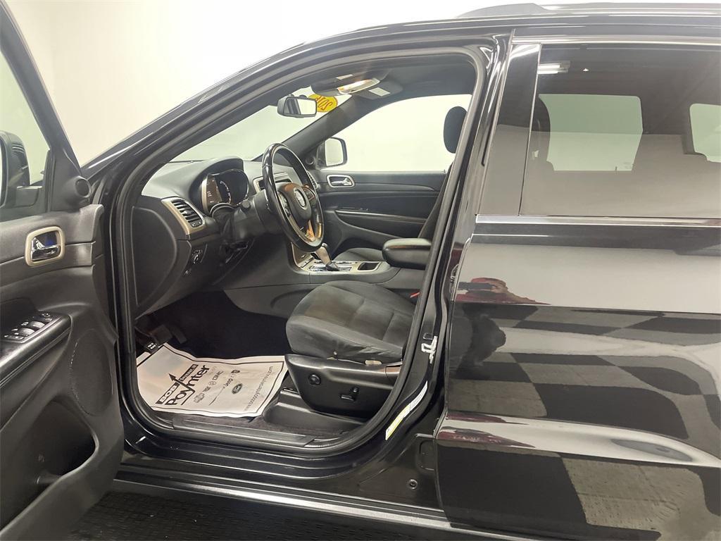 used 2016 Jeep Grand Cherokee car, priced at $14,289