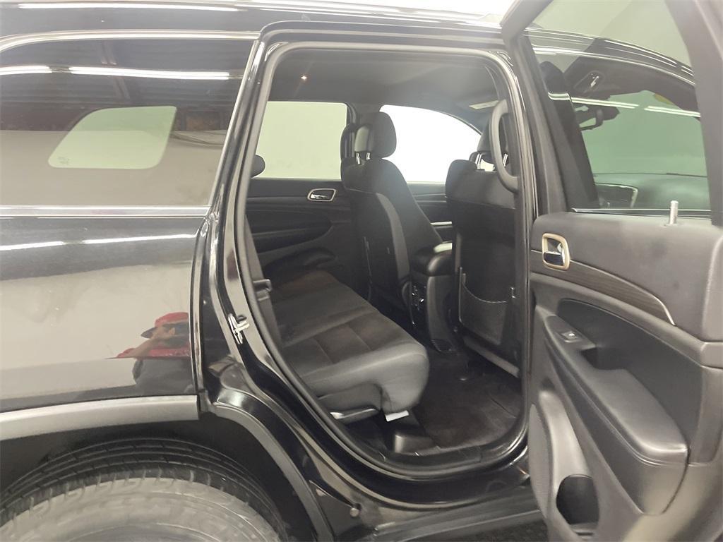 used 2016 Jeep Grand Cherokee car, priced at $14,289