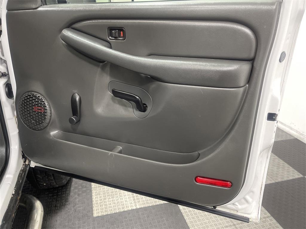 used 2003 Chevrolet Silverado 2500 car, priced at $9,370