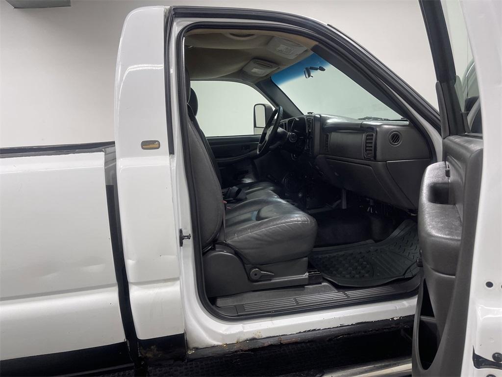 used 2003 Chevrolet Silverado 2500 car, priced at $9,370