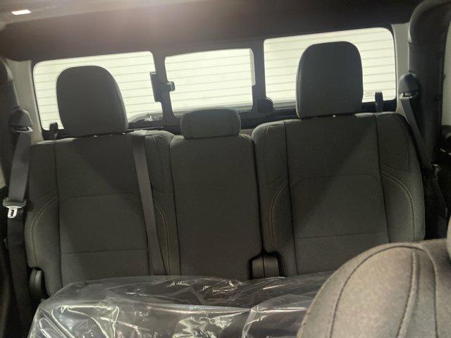 new 2025 Jeep Gladiator car, priced at $41,559