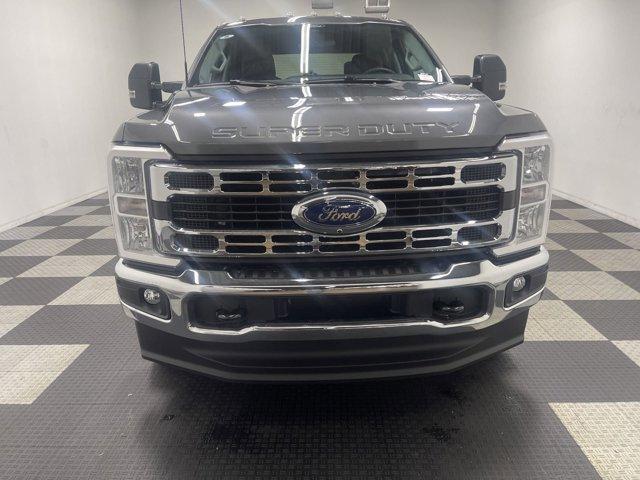 new 2025 Ford F-350 car, priced at $71,945