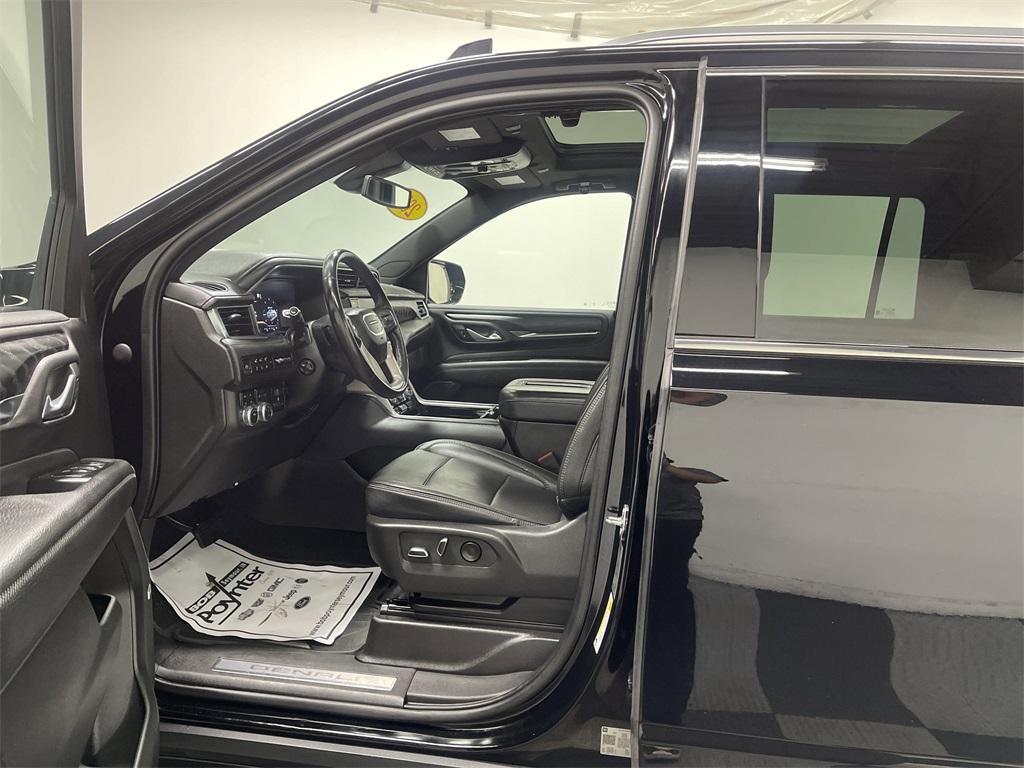 used 2022 GMC Yukon XL car, priced at $67,406