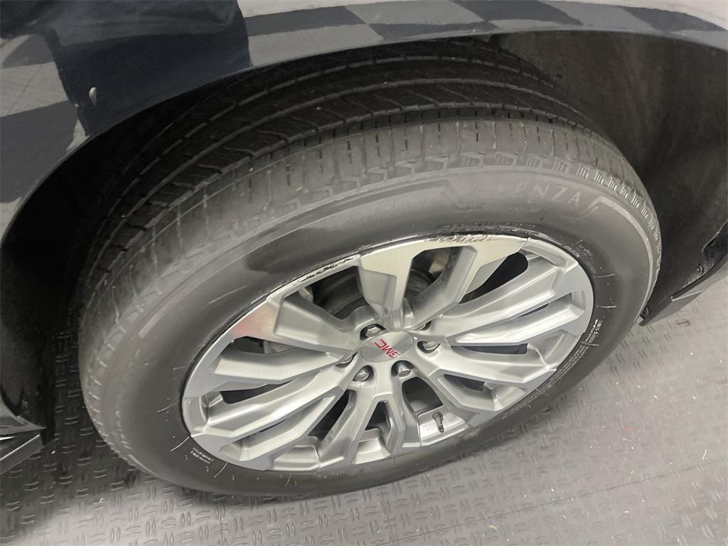 used 2022 GMC Yukon XL car, priced at $67,406