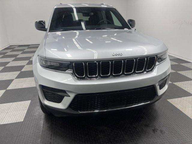 new 2024 Jeep Grand Cherokee car, priced at $41,720