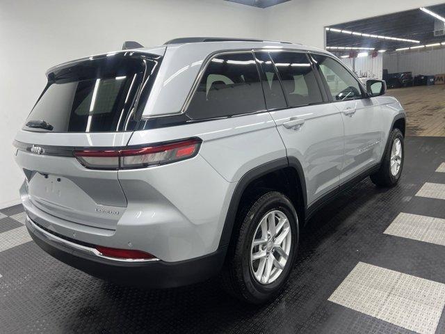 new 2024 Jeep Grand Cherokee car, priced at $36,560