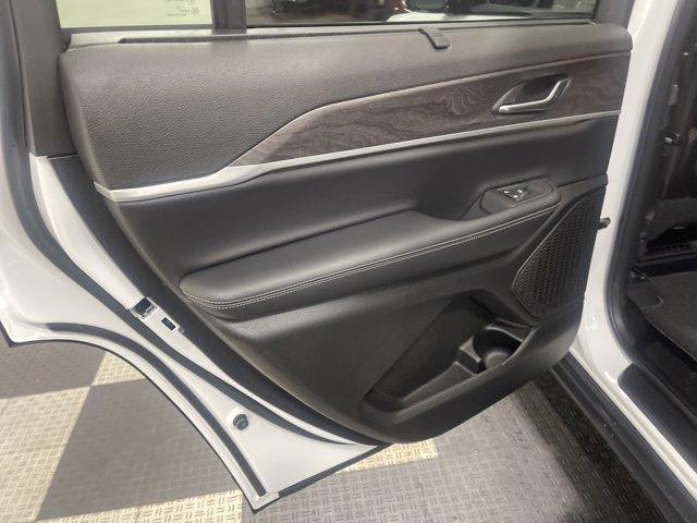 new 2025 Jeep Grand Cherokee L car, priced at $51,367