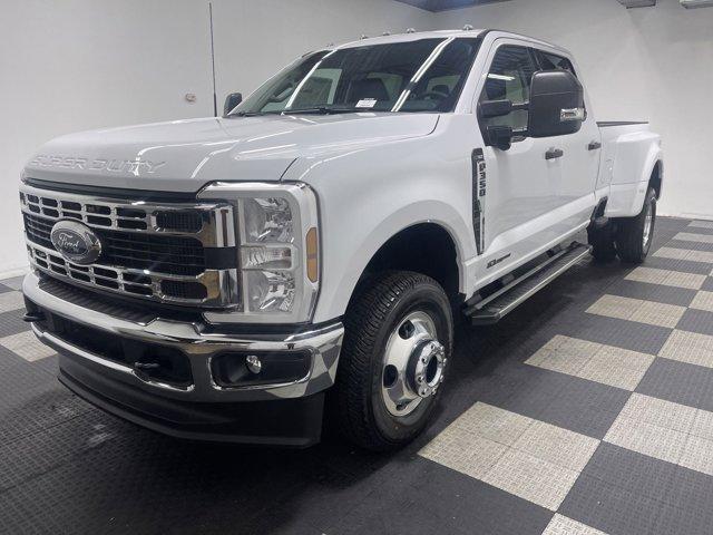 new 2024 Ford F-350 car, priced at $66,855