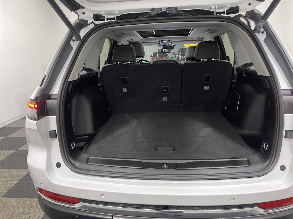 used 2022 Jeep Grand Cherokee car, priced at $34,835