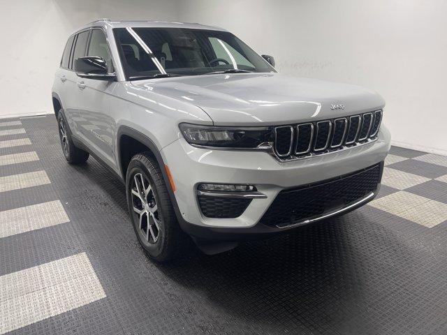 new 2025 Jeep Grand Cherokee car, priced at $46,257