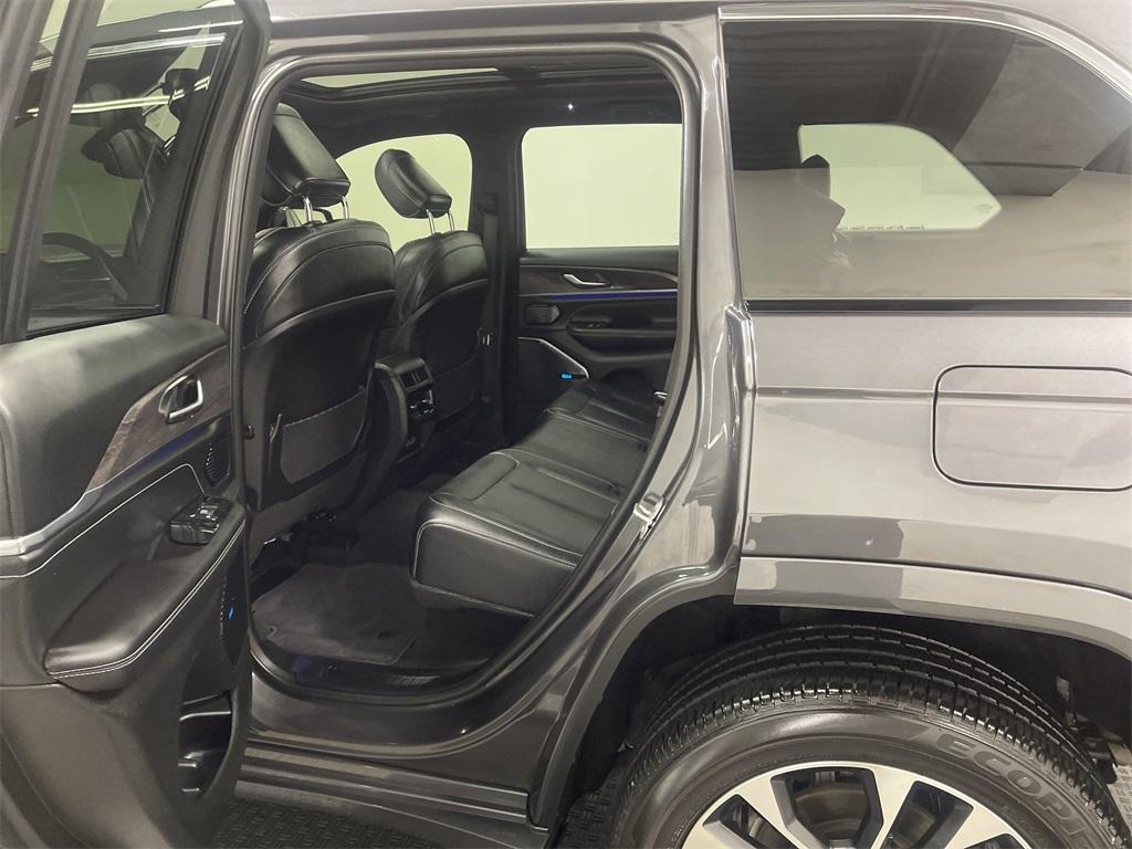 used 2022 Jeep Grand Cherokee car, priced at $40,384