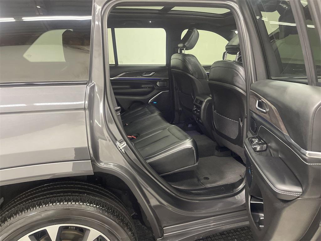 used 2022 Jeep Grand Cherokee car, priced at $40,384
