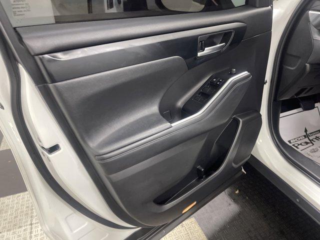 used 2021 Toyota Highlander car, priced at $30,521