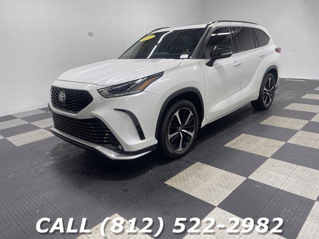 used 2021 Toyota Highlander car, priced at $30,521