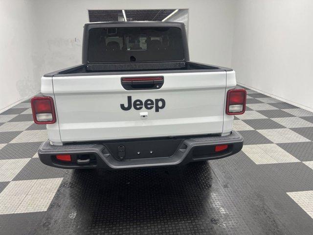 new 2024 Jeep Gladiator car, priced at $38,585