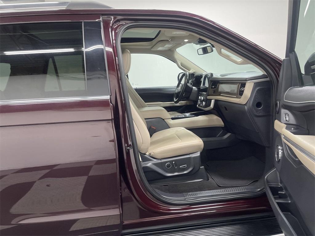 used 2023 Ford Expedition car, priced at $42,214