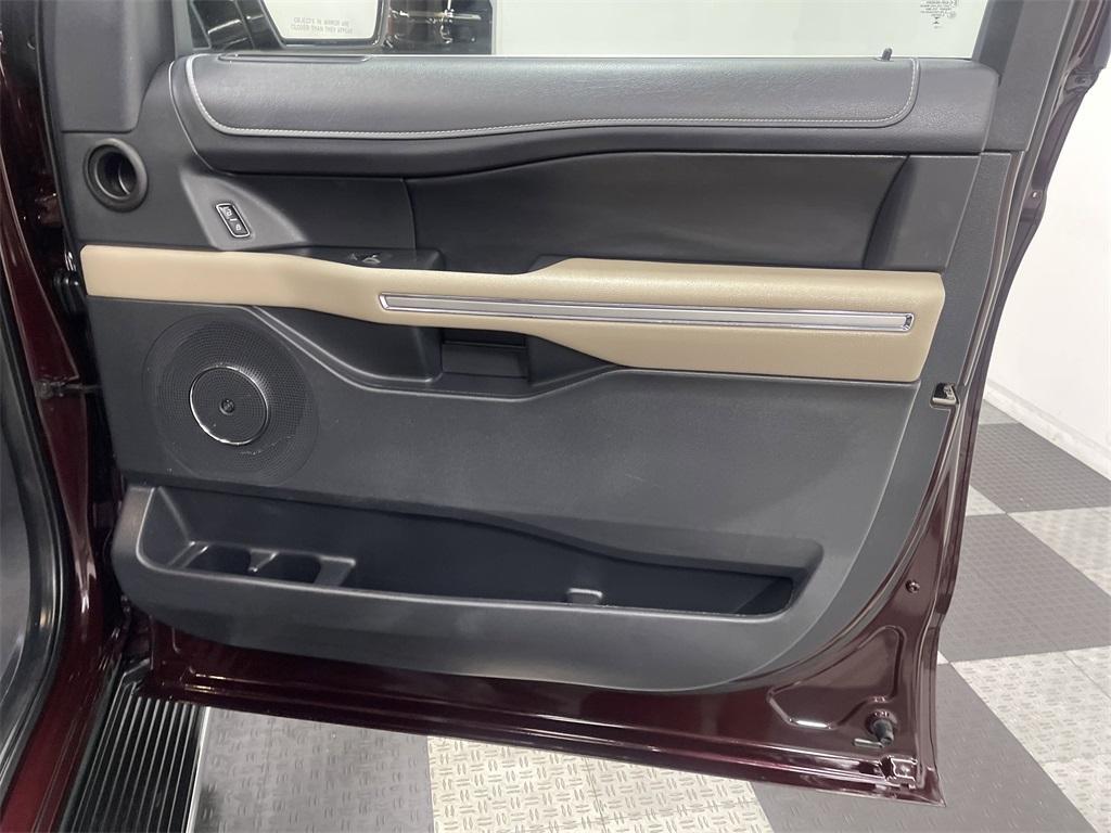 used 2023 Ford Expedition car, priced at $42,214