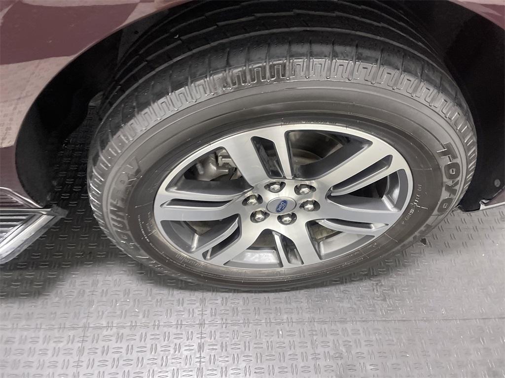 used 2023 Ford Expedition car, priced at $42,214