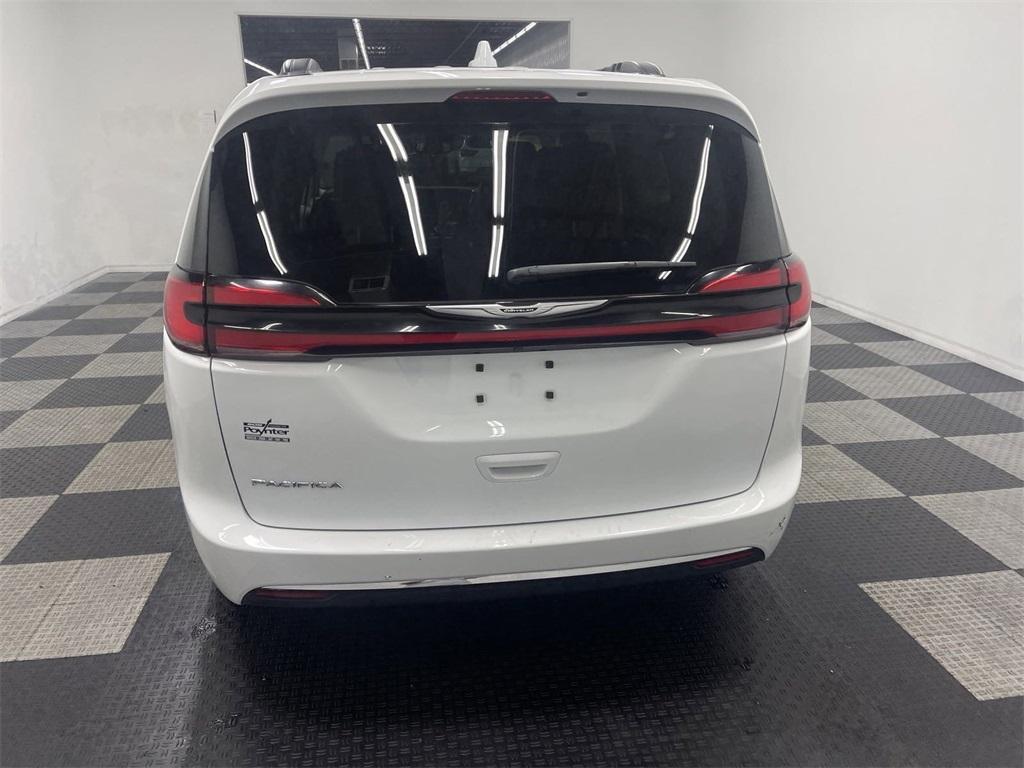 used 2022 Chrysler Pacifica car, priced at $20,898