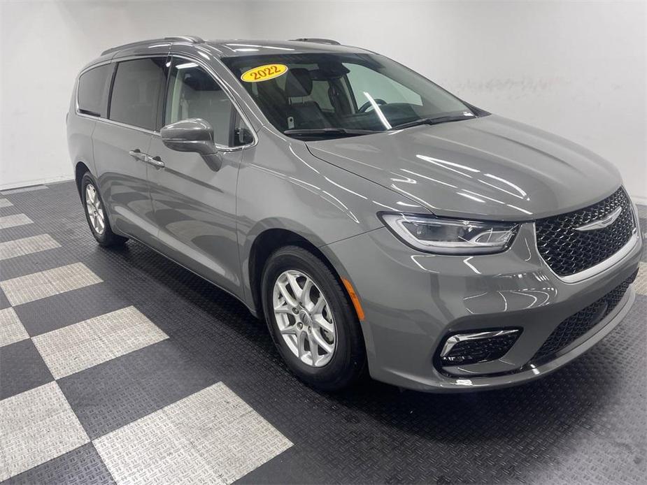 used 2022 Chrysler Pacifica car, priced at $20,698