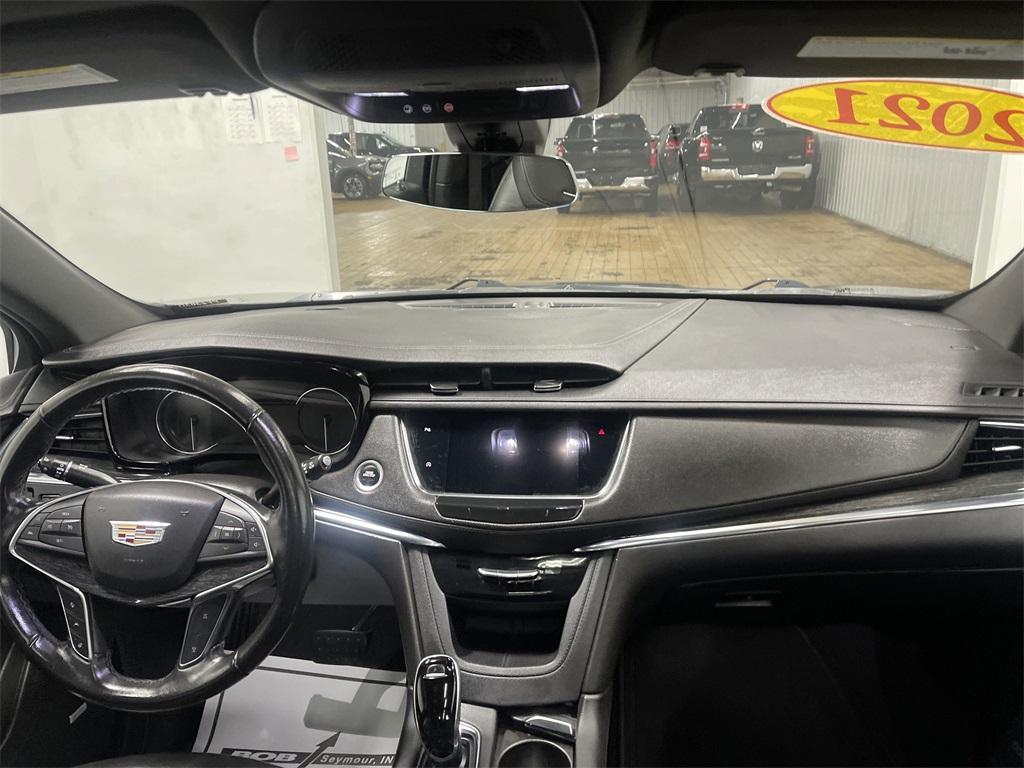used 2021 Cadillac XT5 car, priced at $27,889