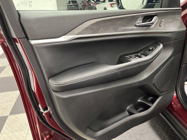 new 2025 Jeep Grand Cherokee car, priced at $41,753