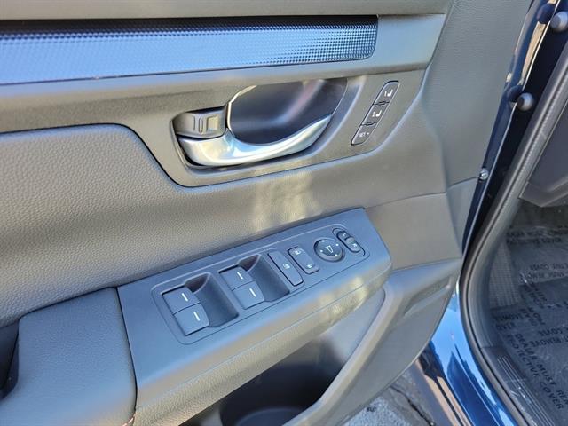 new 2026 Honda CR-V Hybrid car, priced at $40,675