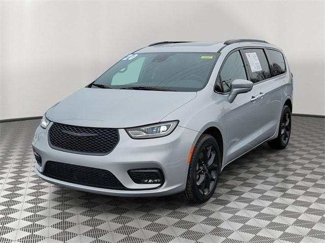 used 2022 Chrysler Pacifica car, priced at $33,396