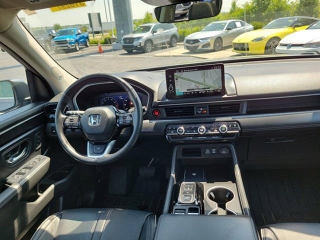 used 2023 Honda Pilot car, priced at $39,774