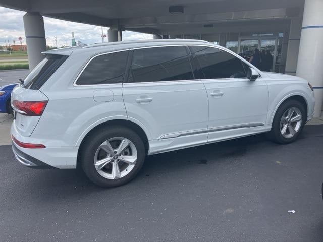 used 2020 Audi Q7 car, priced at $33,200