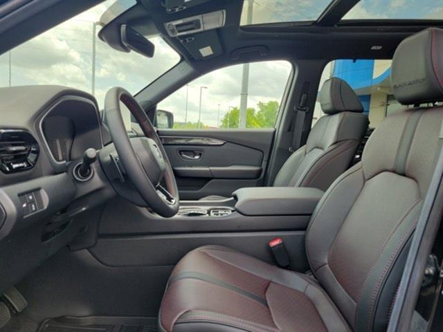 new 2025 Honda Pilot car, priced at $55,030