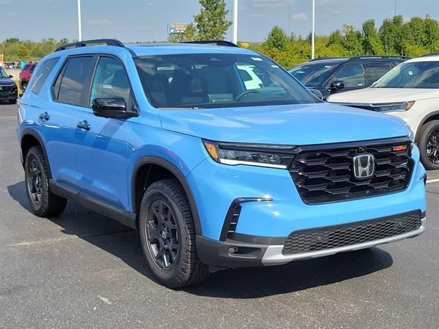 new 2025 Honda Pilot car, priced at $51,350