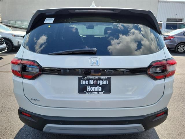 new 2025 Honda Pilot car, priced at $48,280