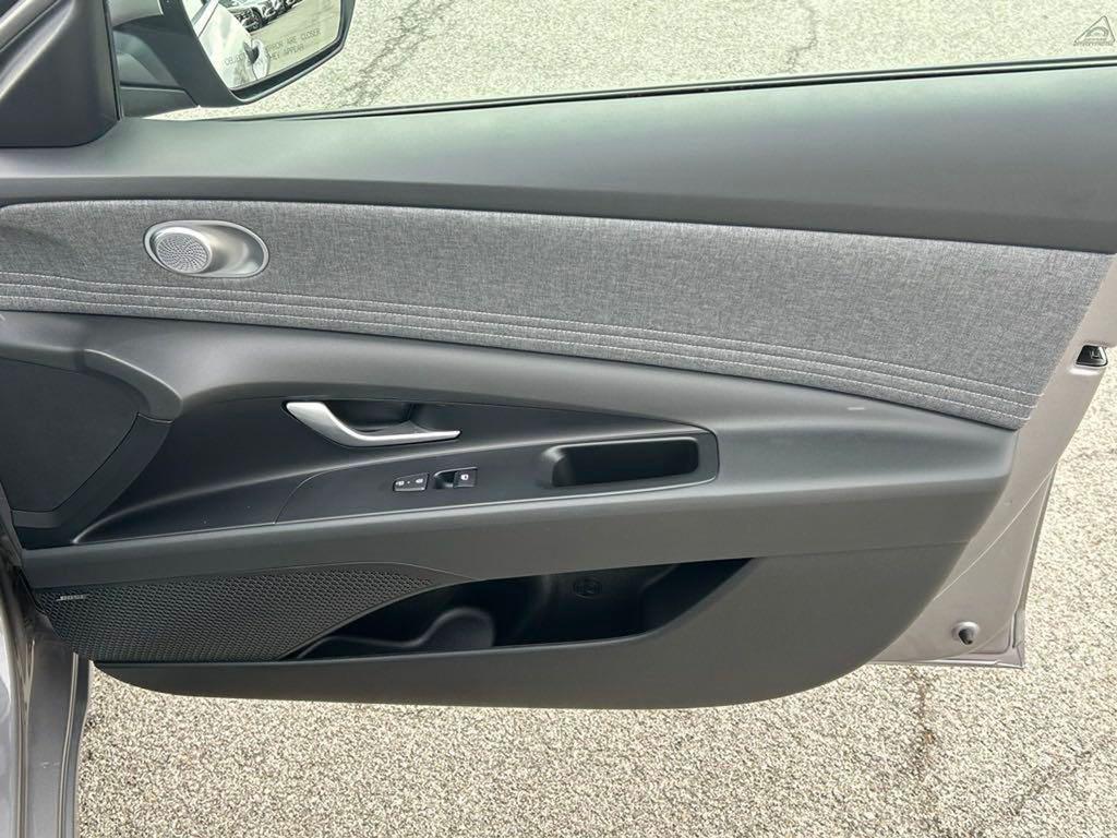 new 2024 Hyundai Elantra car, priced at $25,997