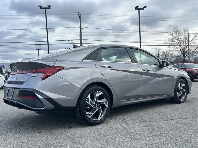 new 2024 Hyundai Elantra car, priced at $27,659