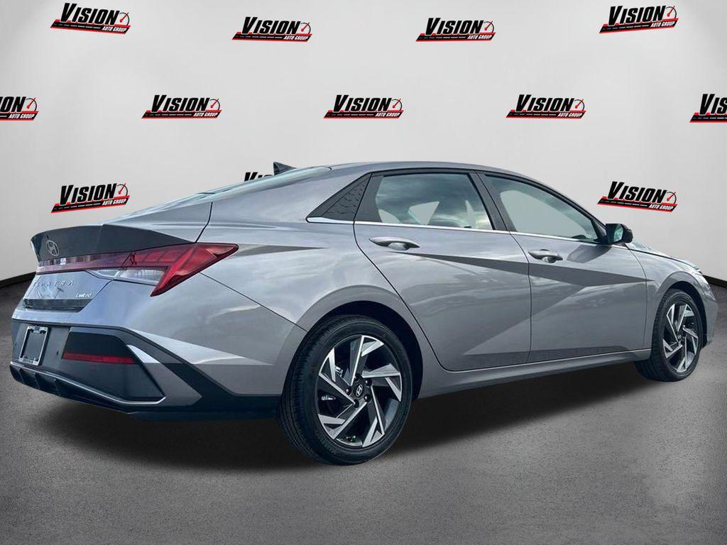 new 2024 Hyundai Elantra car, priced at $25,997