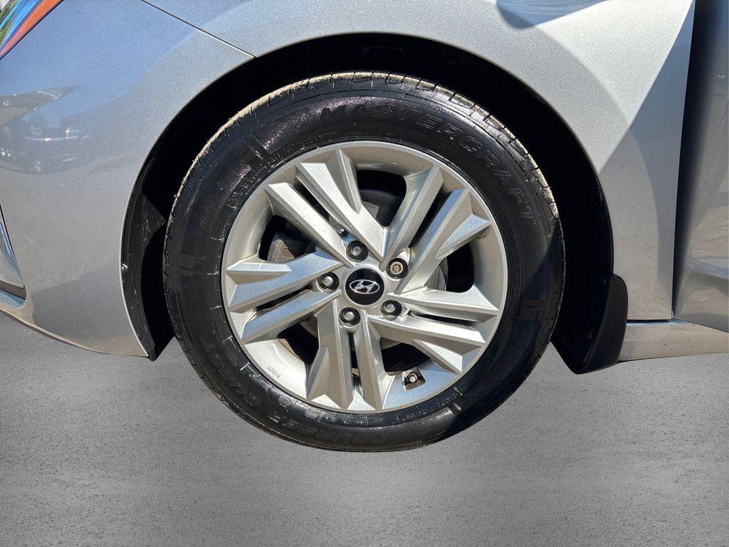 used 2020 Hyundai Elantra car, priced at $14,997
