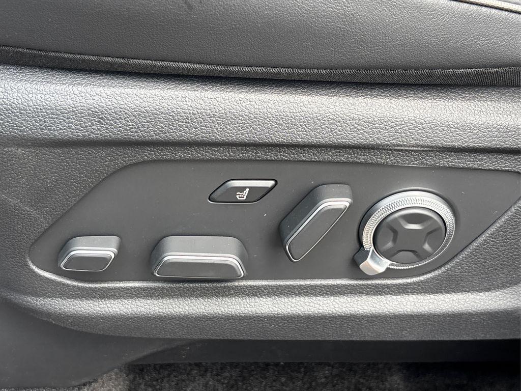 new 2025 Hyundai Palisade car, priced at $53,220