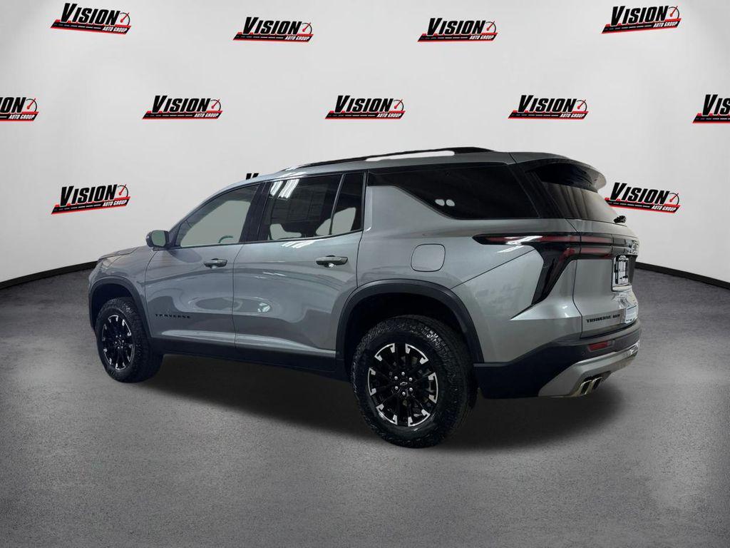 used 2024 Chevrolet Traverse car, priced at $46,990