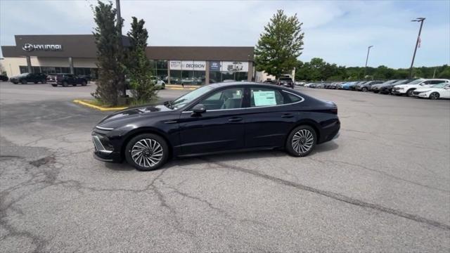 new 2024 Hyundai Sonata Hybrid car, priced at $38,860