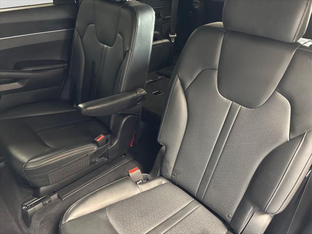 used 2021 Kia Sorento car, priced at $24,900
