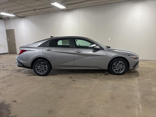 new 2025 Hyundai ELANTRA HEV car, priced at $27,130